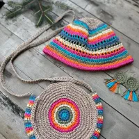 بافت کیف و کلاه رافیا|کیف، کفش، کمربند|قائم‌شهر, |دیوار