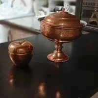 چند تیکه وسیله برنز و مس