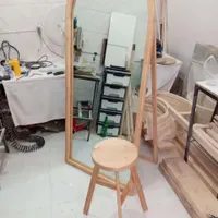 آینه قدی با صندلی نو هست