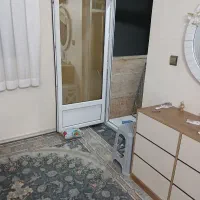 هم‌خونه خانم میخوام