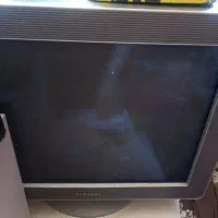 تلویزیون سامسونگ ومیز و کامپیوتر با وسایل.دیویدی|تلویزیون و پروژکتور|کرمان, |دیوار