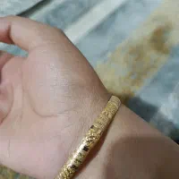 یک لنگه النگو.