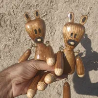 عروسک چوبی تدی|صنایع دستی و سایر لوازم تزئینی|اصفهان, باغ زرشک|دیوار