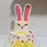 کیک تولد خانگی.