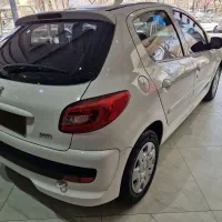 ۲۰۷ دنده ۴۰۲|خودرو سواری و وانت|اصفهان, فروردین|دیوار