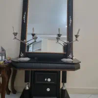 آیینه و شمعدان کنسول