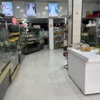 به دو فروشنده جهت کار در قنادی