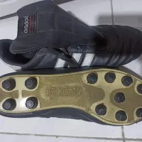 کفش فوتبالی