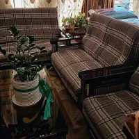 مبل ۷نفره دست دوم|مبلمان خانگی و میز عسلی|قم, هنرستان|دیوار