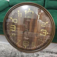 ساعت دیواری بزرگ