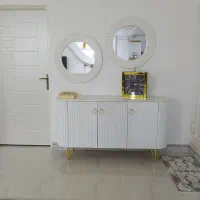 آیینه و کنسول و جاکفشی و ساعت