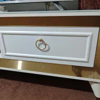فروش یک عدد میز  tv شیک