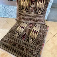 یک جفت پاف سنتی و کوسن ست
