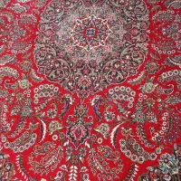 قالی قرمز کارکرده