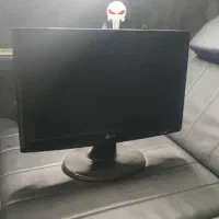 مانیتور کاملا سالم