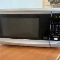 ماکرویو ۲۰ لیتری LoGIK