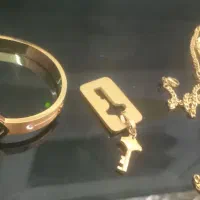 انگشتر و گردنی و بنگل