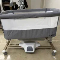 تخت کنار مادر برقی