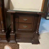 تخت دو نفره و میز آرایش و دو عدد پاتختی وتشک|تخت و سرویس خواب|اصفهان, گلزار|دیوار