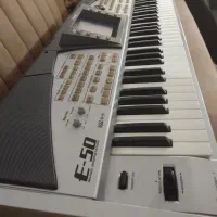 رولند Roland E50