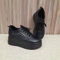 کفش|کیف، کفش، کمربند|رباط‌کریم, مسکن مهر آبشناسان|دیوار