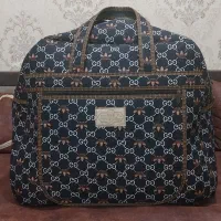 ساک دستی نو و بزرگ فقط یک بار استفاده شده