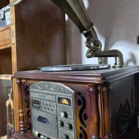 گرامافون|کلکسیون اشیاء عتیقه|ورامین, ورامین|دیوار
