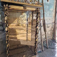 کمد شیشه ای سالم مدل فلز فرفورژه