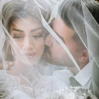 عکاس و فیلمبردار خانم