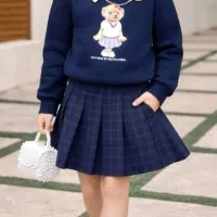 یه دست لباس نو استفاده نشده