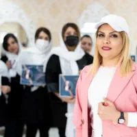 دوره جامع اموزشی صفرتاصد رنگ ولایت گروهی3/970|خدمات آرایشگری و زیبایی|اهواز, گلستان|دیوار