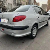 پژو۲۰۶ sd صندوقدار ۸۶ درحدصفر بدون رنگ