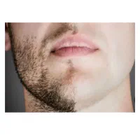مرد جذاب ریش تاثیرگذار