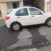 کوییک ۱۴۰۲ سفید سرویس ۵هزار و ده و۲۰و۳۰ هزار بردم