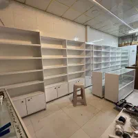 ویترین فروشگاهی ۱/۵متری در حد نو و قفسه ایستاده|فروشگاه و مغازه|مشهد, ایثارگران|دیوار