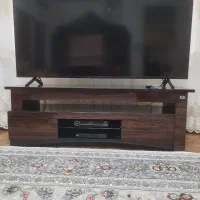 فروش یک میز تلویزیونی نو و شیک