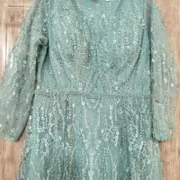 لباس به رنگ سبز|لباس|الوند, |دیوار