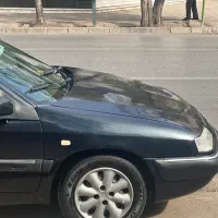 زانتیا دور رنگ