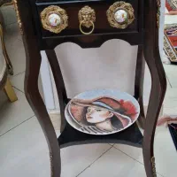 میز تلفن|میز تلفن|پرند, فاز ۲|دیوار