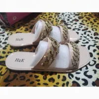 صندل|کیف، کفش، کمربند|اندیشه, اندیشه فاز ۱|دیوار