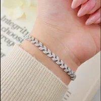 دستبند زیبا اعیانی جنس نقره چیلله گجه سی
