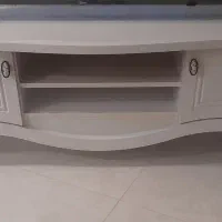فروش میز تلویزیون در حد نو