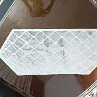 رانر و گلدان