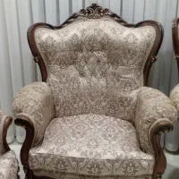 مبل تک نفره و میزبان