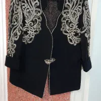 کت مجلسی سایز۴۴ فقط یک بارپوشیده شده کاملانووتمیز