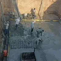 بتن ریزی با دستگاه خلاطه