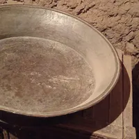 طروف مسی