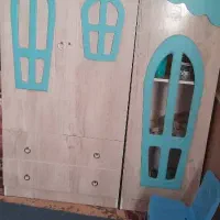 تخت وکمدنوجوان.. فرش با پرده