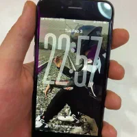 آیفون se2020 128