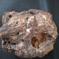 شهاب سنگ|کلکسیون اشیاء عتیقه|اصفهان, بوستان کوهستانی صفه|دیوار